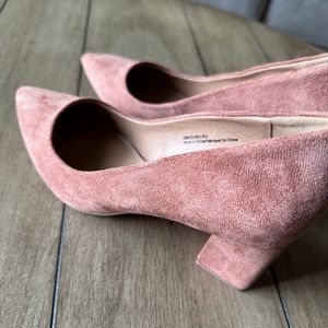 Abound tan brown suede like block heels size 7.5 NWT